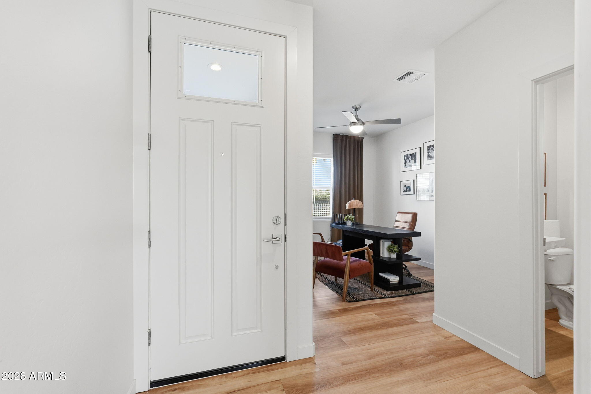 1522 W SIERRA VISTA Drive