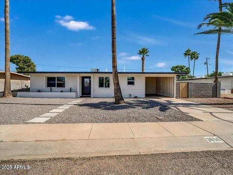 3650 E LAUREL Lane Phoenix AZ 85028