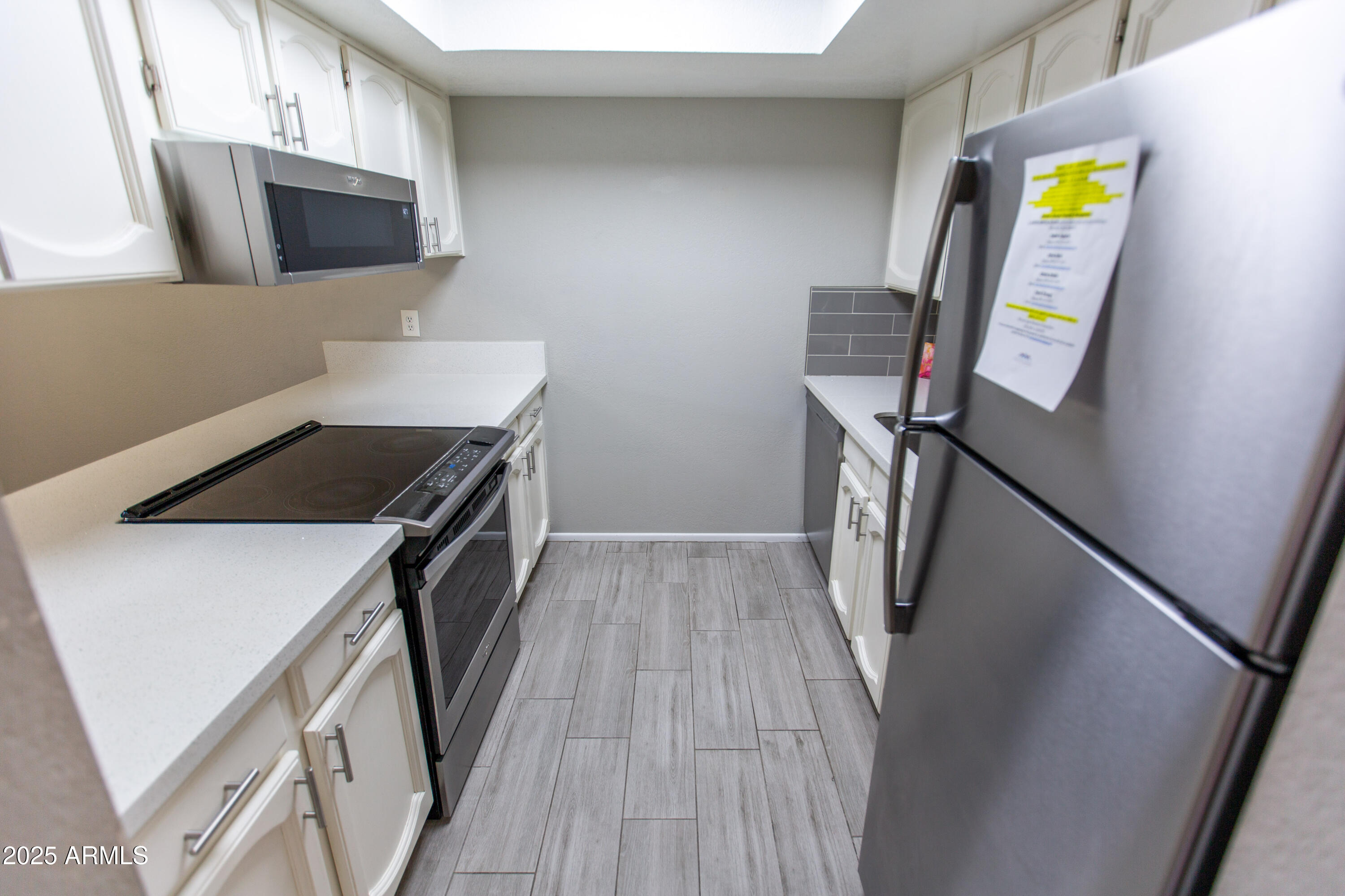 1402 E GUADALUPE Road 153