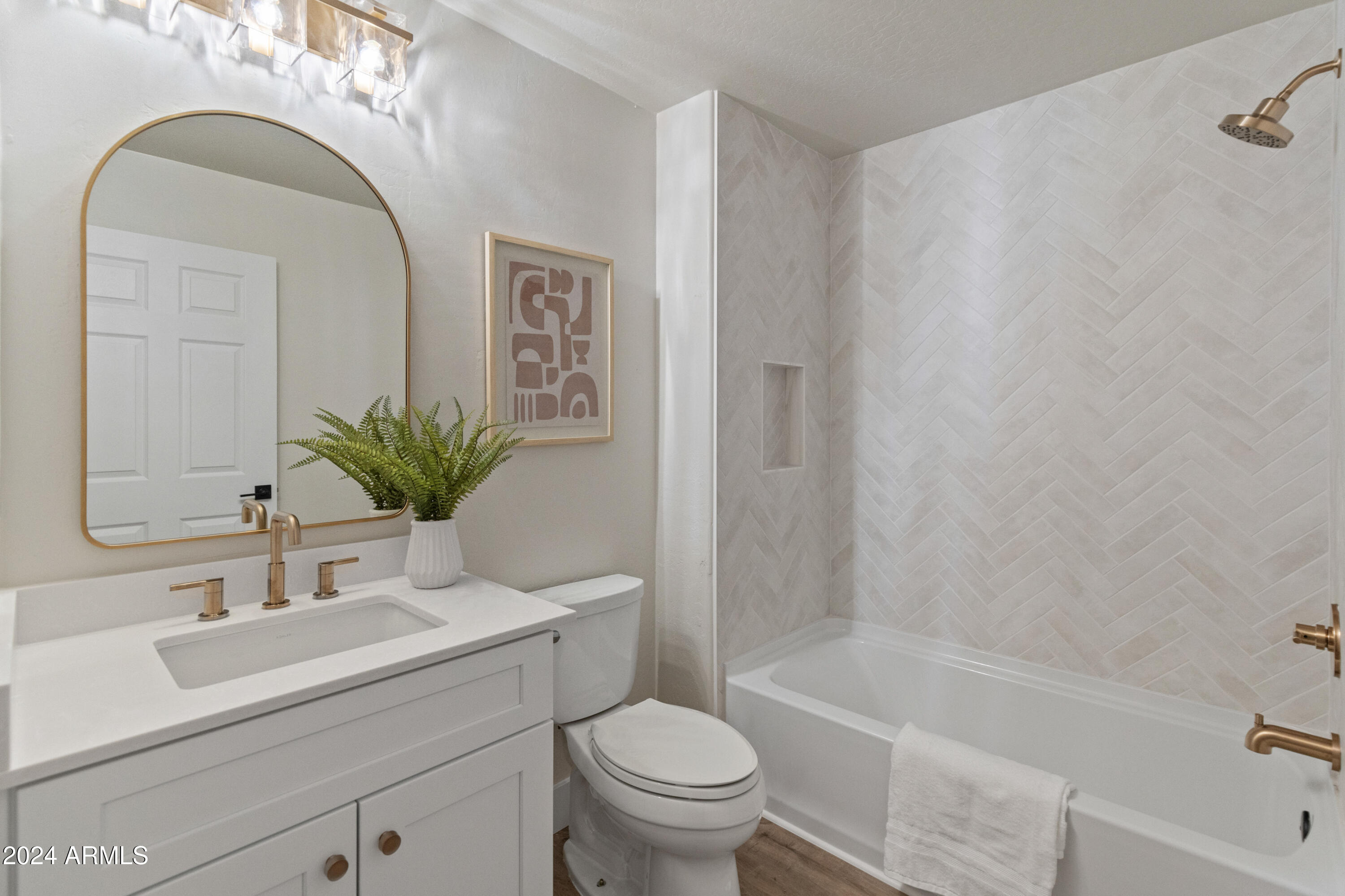 Scottsdale, Arizona 85255, United States, 3 Bedrooms Bedrooms, ,2 BathroomsBathrooms,Residential,Pending,35654