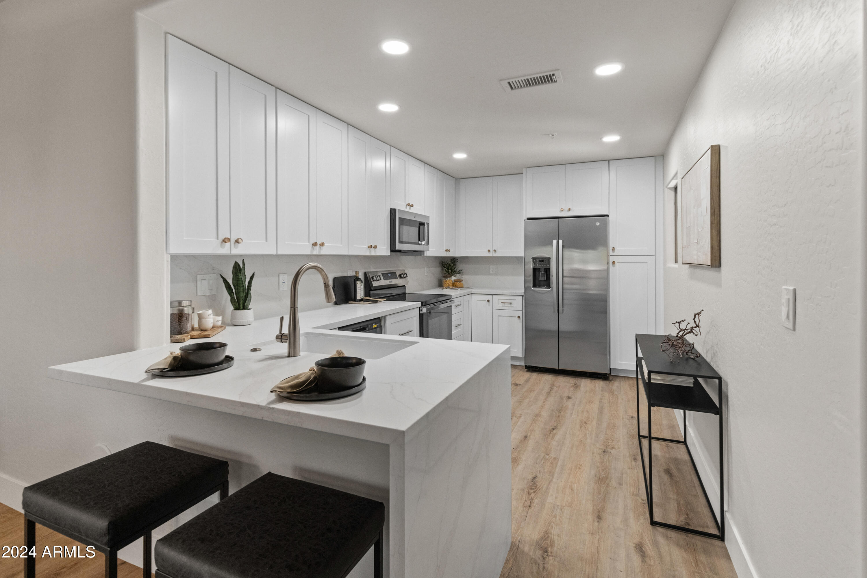 Scottsdale, Arizona 85255, United States, 3 Bedrooms Bedrooms, ,2 BathroomsBathrooms,Residential,Pending,35654