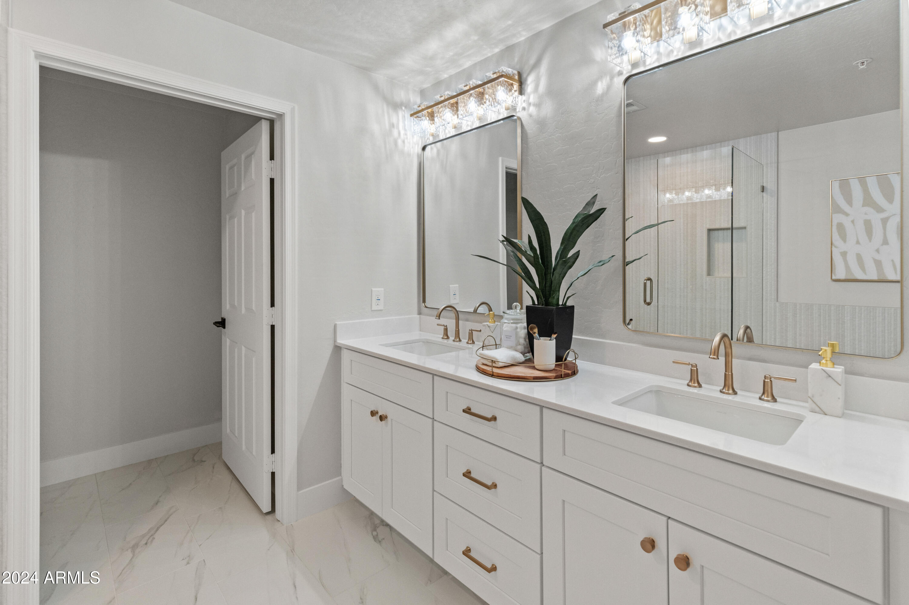 Scottsdale, Arizona 85255, United States, 3 Bedrooms Bedrooms, ,2 BathroomsBathrooms,Residential,Pending,35654