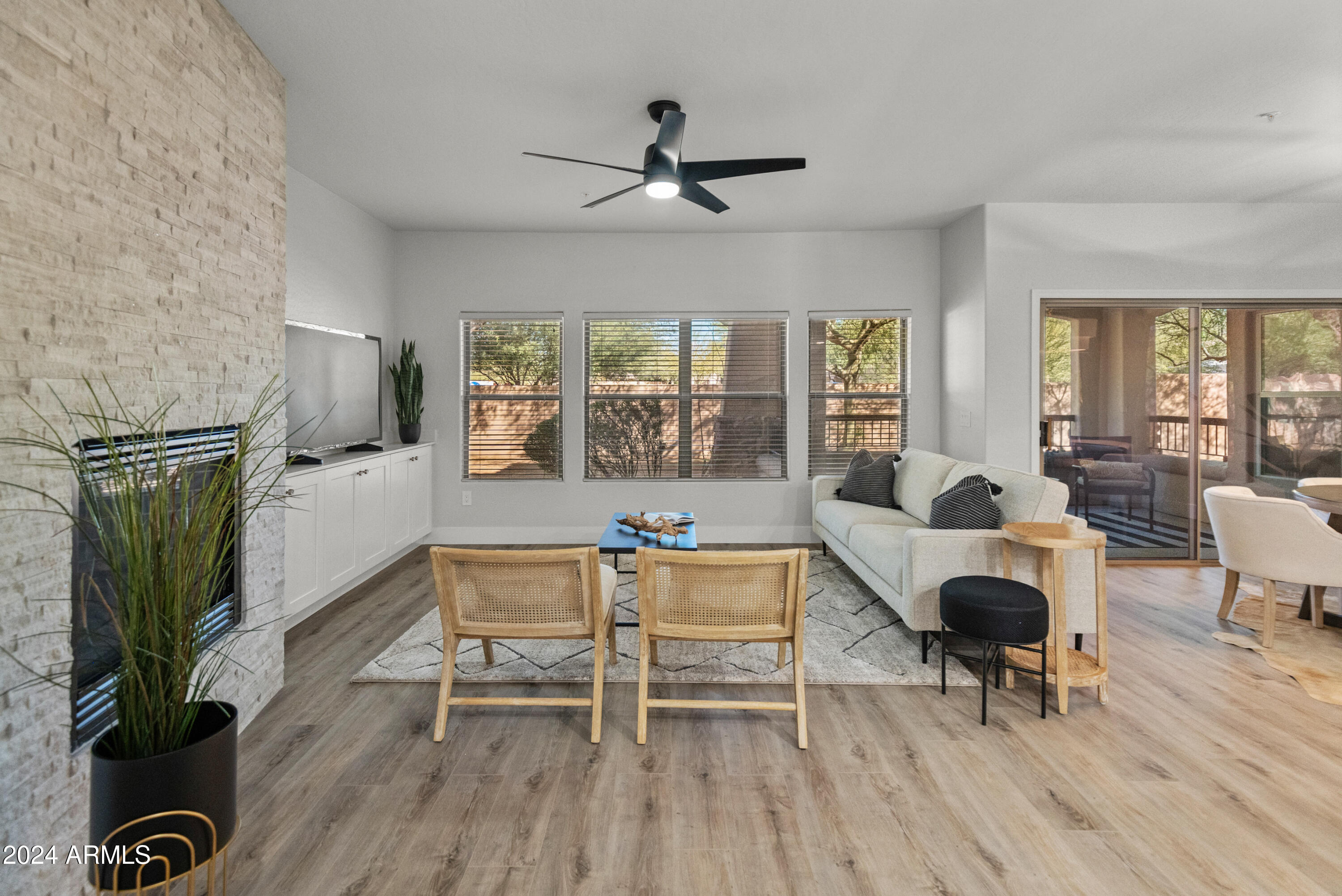 Scottsdale, Arizona 85255, United States, 3 Bedrooms Bedrooms, ,2 BathroomsBathrooms,Residential,Pending,35654