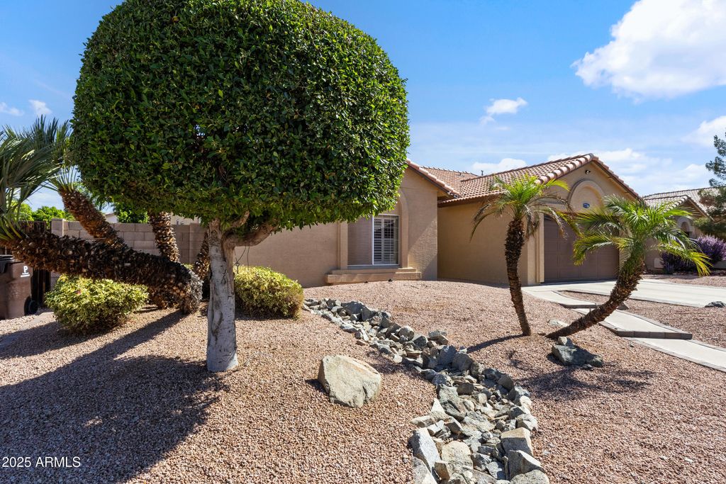 Photo of 7736 W Tumblewood Drive, Peoria, AZ 85382 (MLS # 6972309)