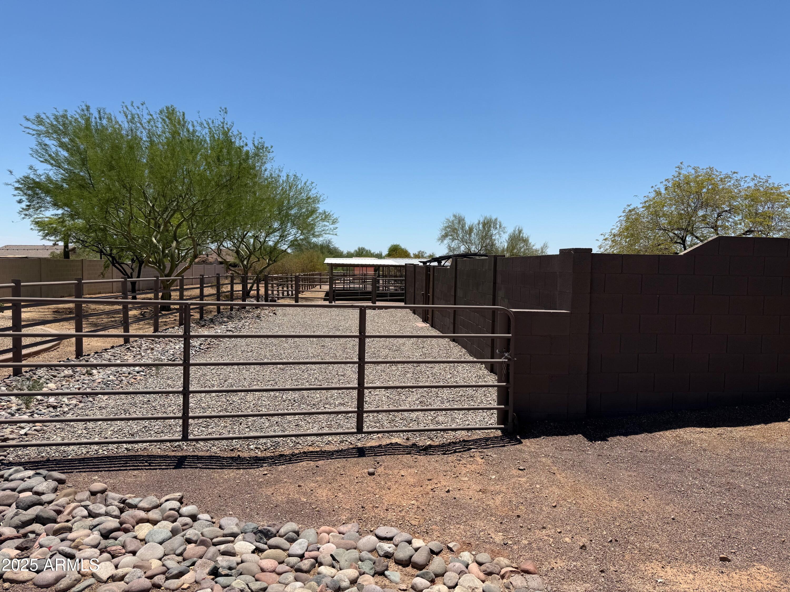 205 E TANYA Road