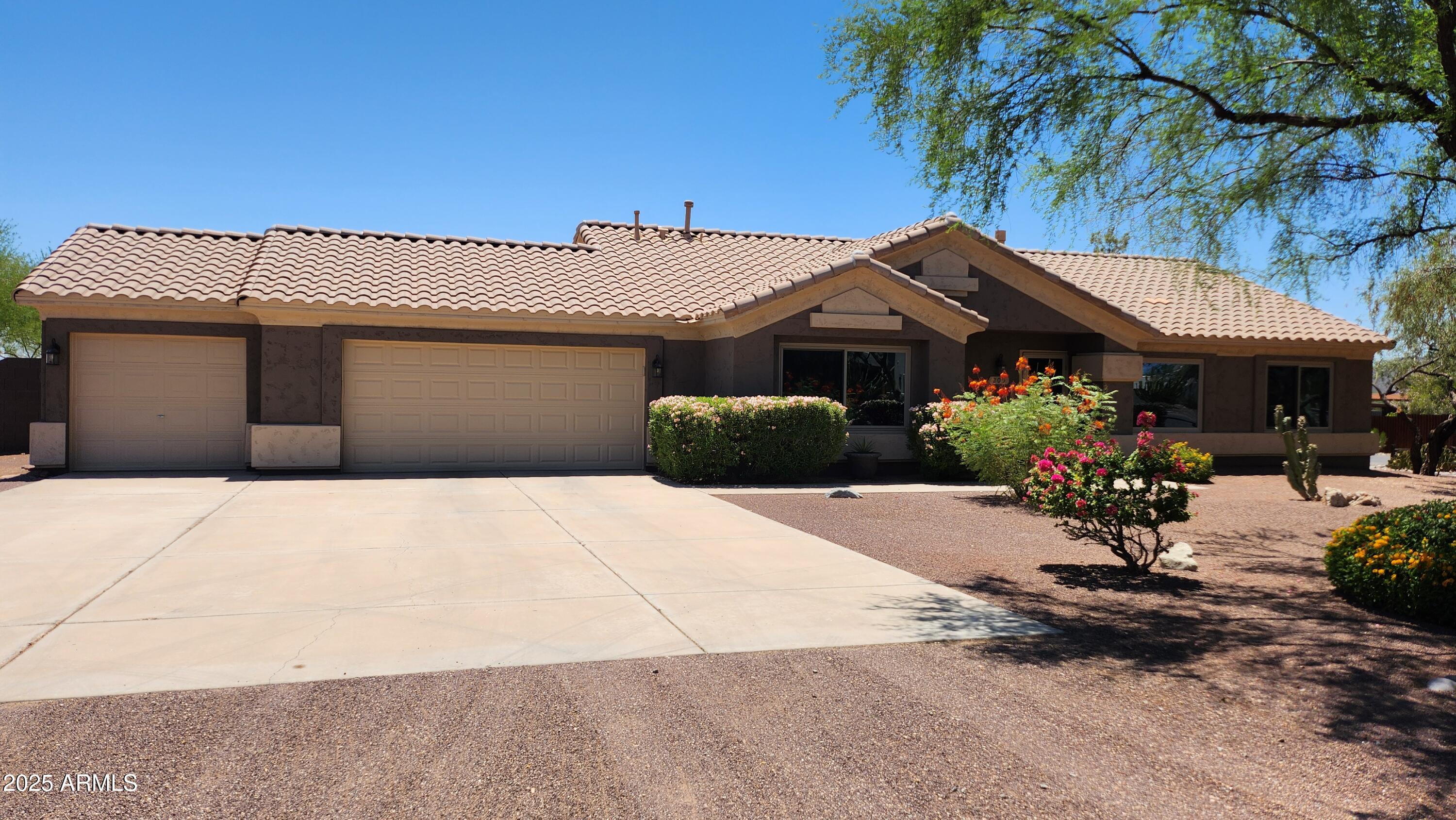 205 E TANYA Road
