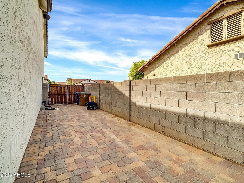 listing image 87