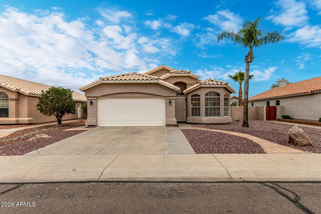 Photo of 1862 W Wildhorse Drive, Chandler, AZ 85286 (MLS # 6984752)