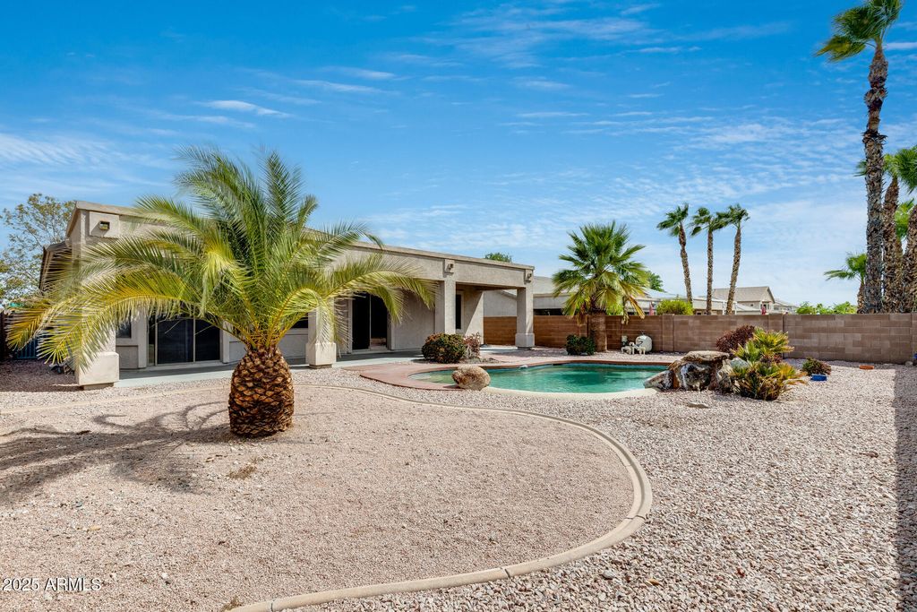 Photo of 13825 W San Miguel Avenue, Litchfield Park, AZ 85340 (MLS # 6914769)