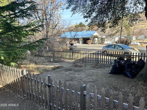 A home in Yarnell