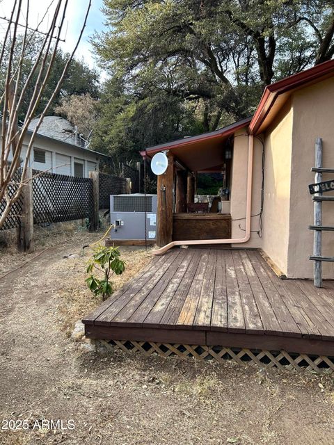 A home in Yarnell