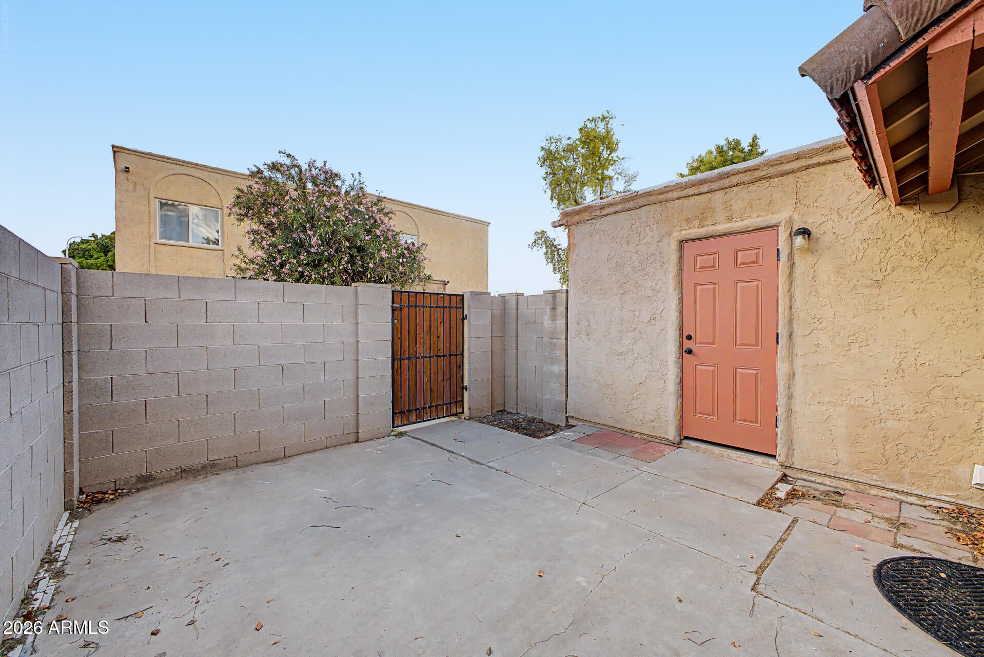 948 S ALMA SCHOOL Road 13