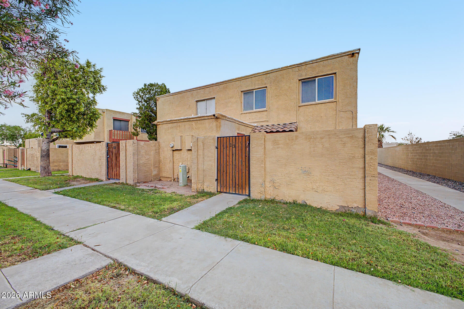 948 S ALMA SCHOOL Road 13