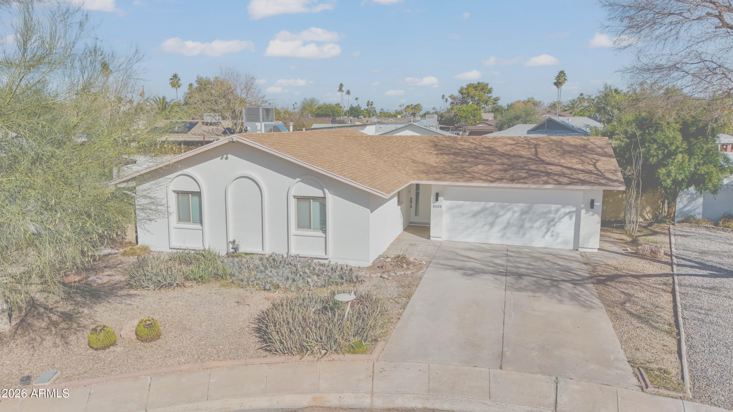 8608 E WHITTON Avenue