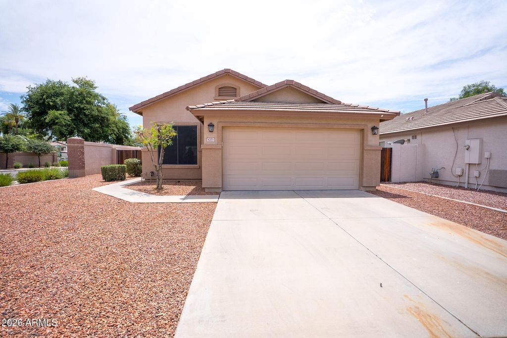 Photo of 8203 W Tonto Lane, Peoria, AZ 85382 (MLS # 7028999)