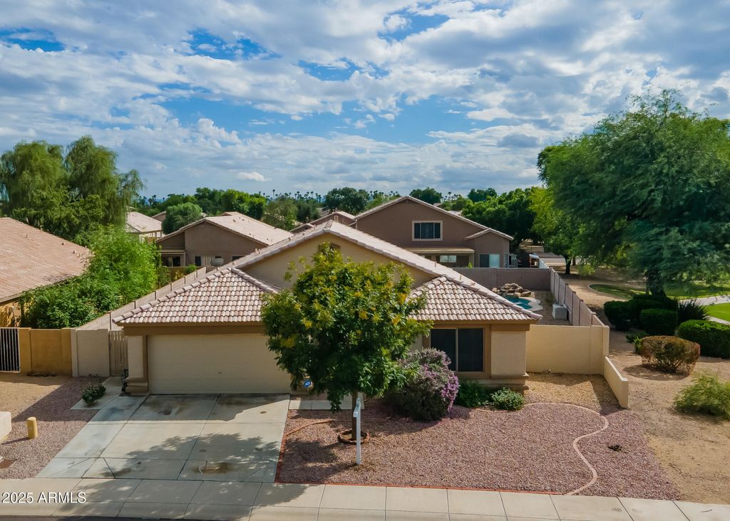 Photo of 5277 W Bryce Lane, Glendale, AZ 85301 (MLS # 6932316)