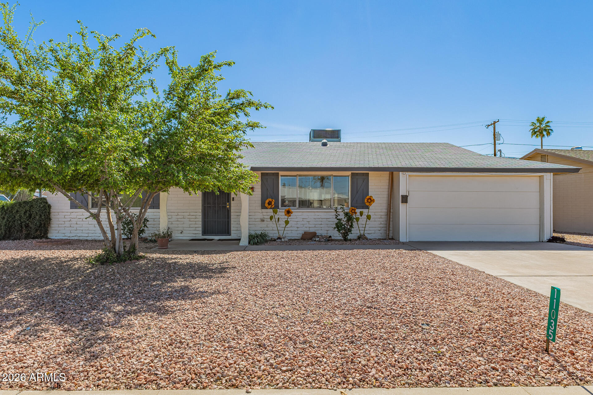 11035 W OAKMONT Drive