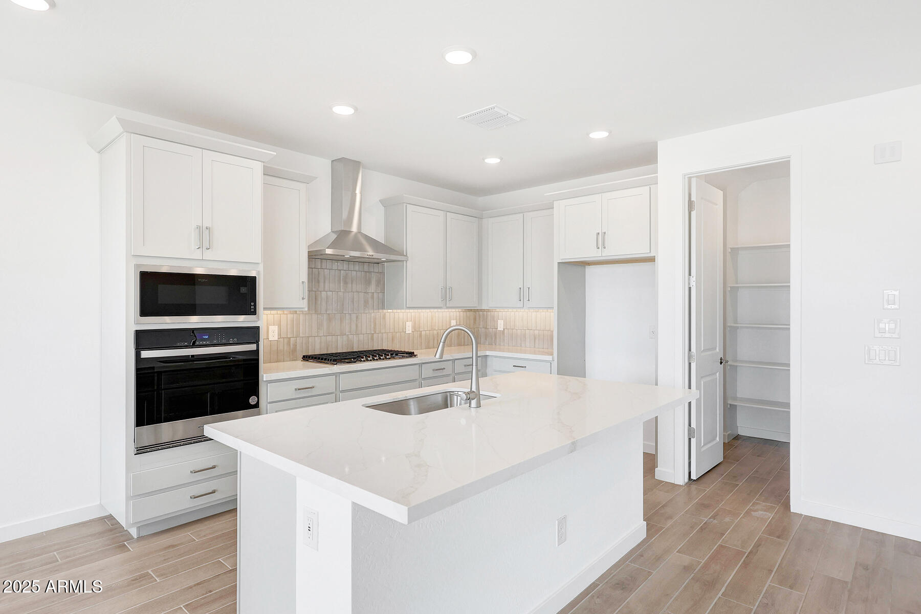 17264 W VIA DONA Road