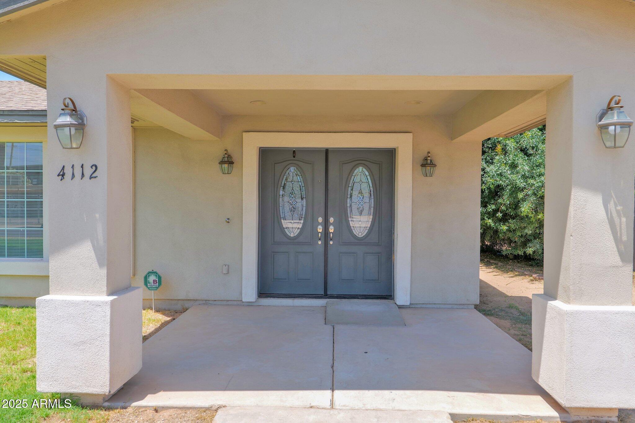 Homes 2 4112 N 4TH Avenue
