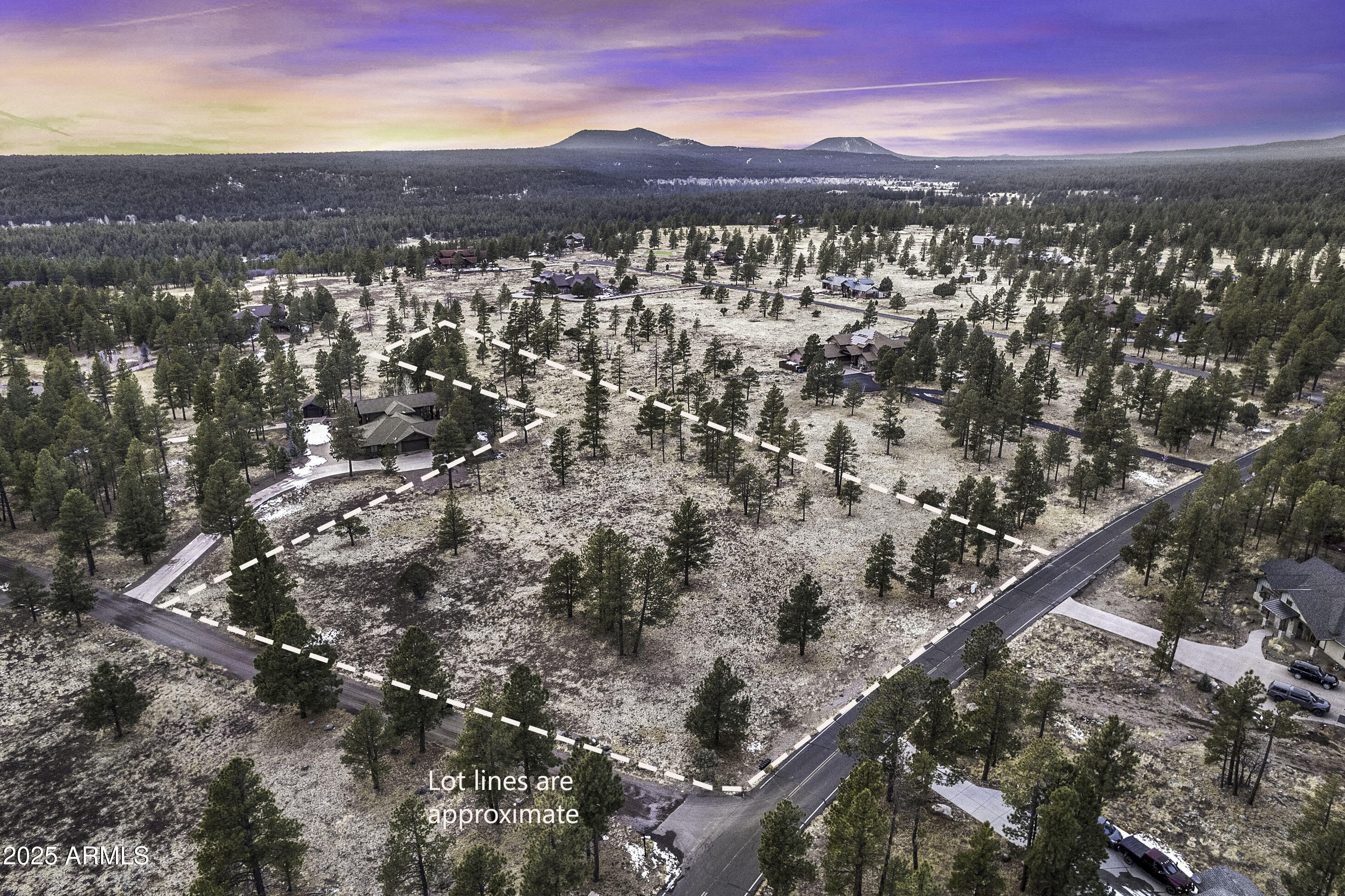 3353 N CAZADERO Trail 14