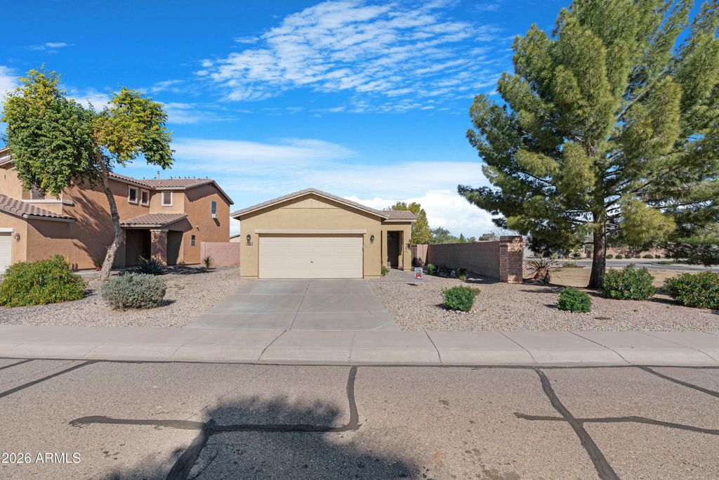 Photo of 744 W Dana Drive, San Tan Valley, AZ 85143 (MLS # 6970924)