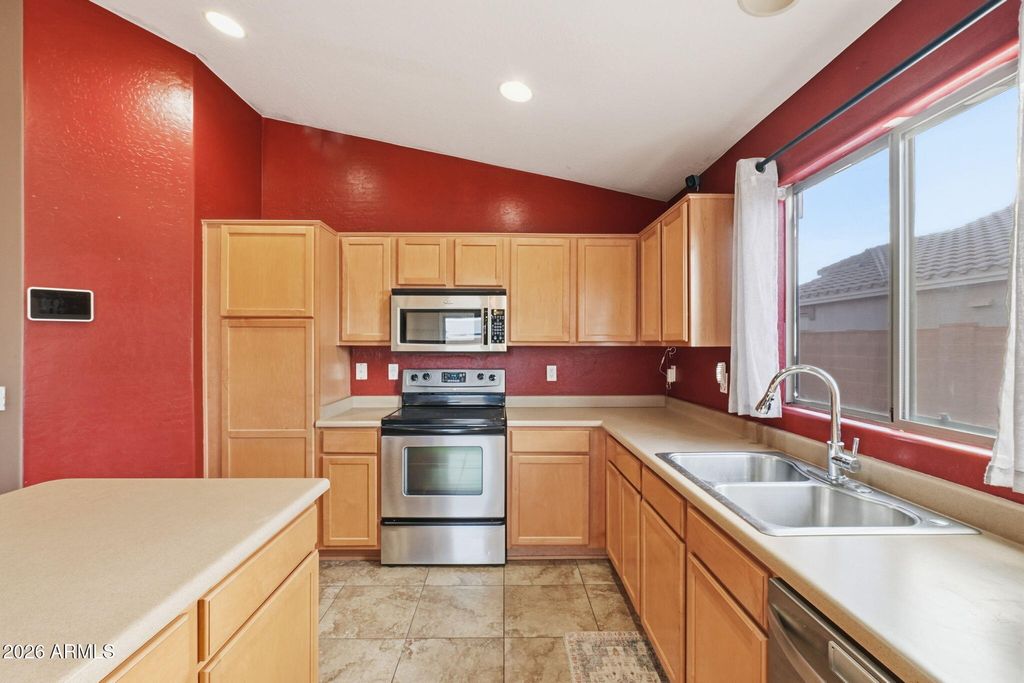 Photo of 2041 N Thunderbird Avenue, Casa Grande, AZ 85122 (MLS # 6965424)