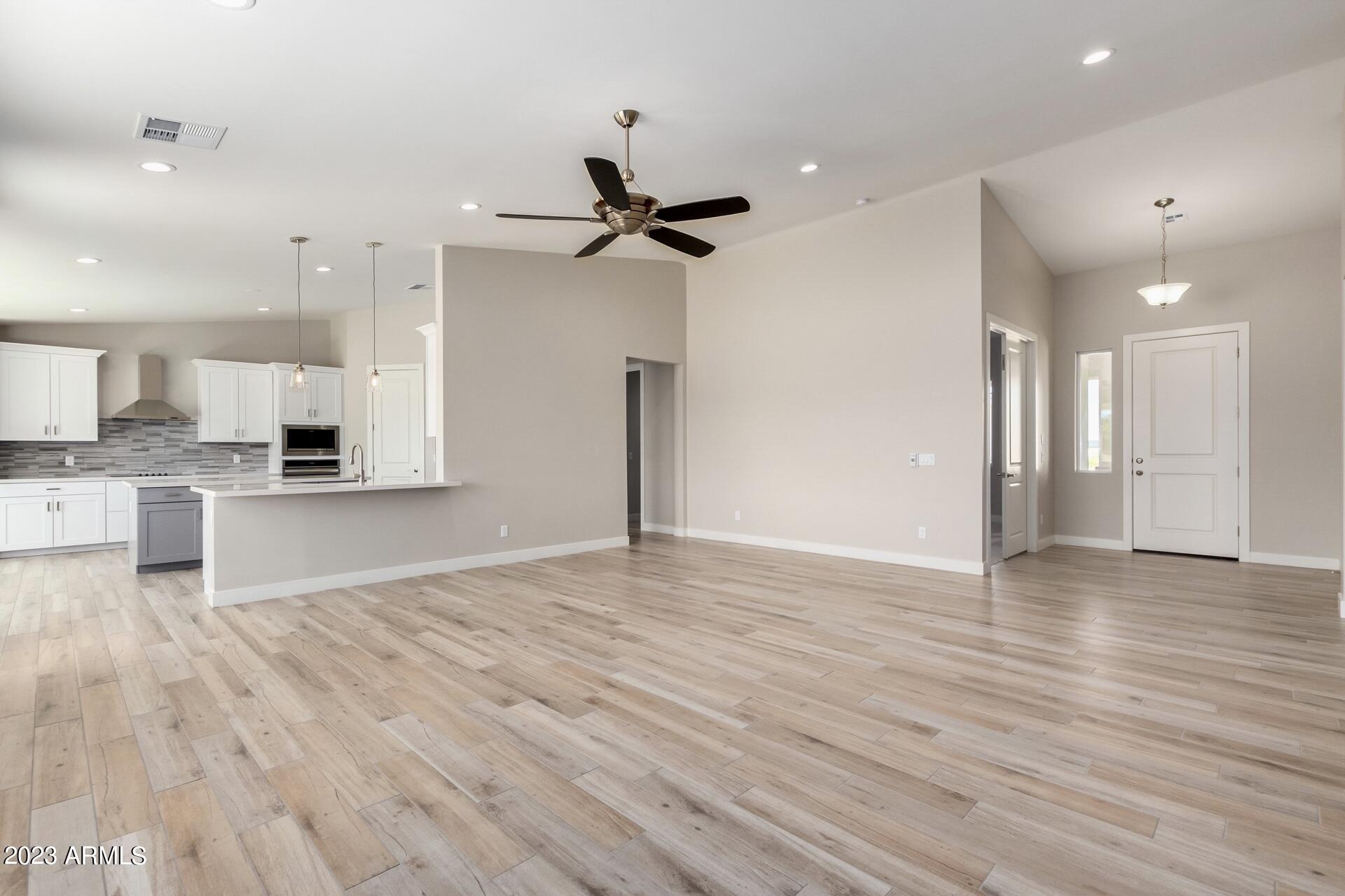 28851 N Phoebe Place N 10