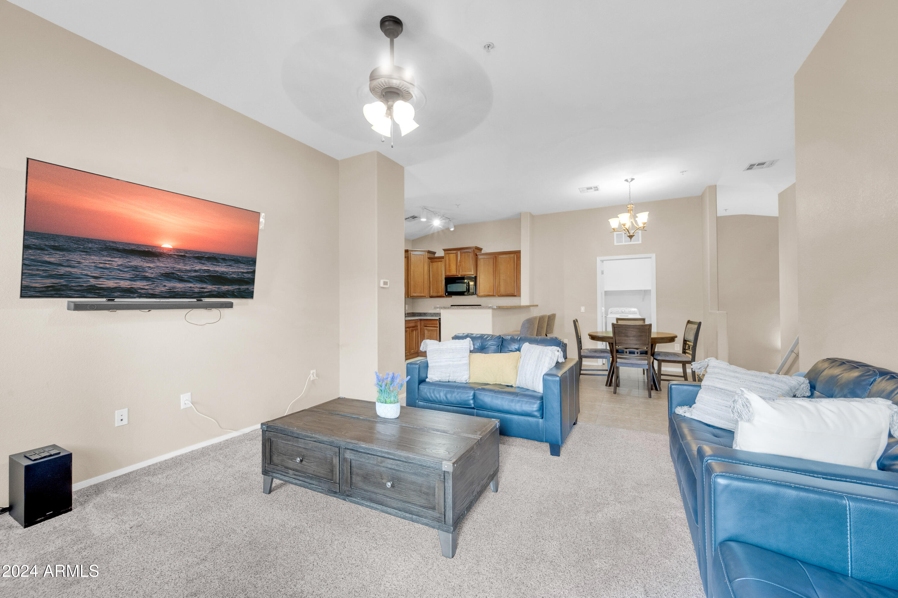 2727 N PRICE Road 6