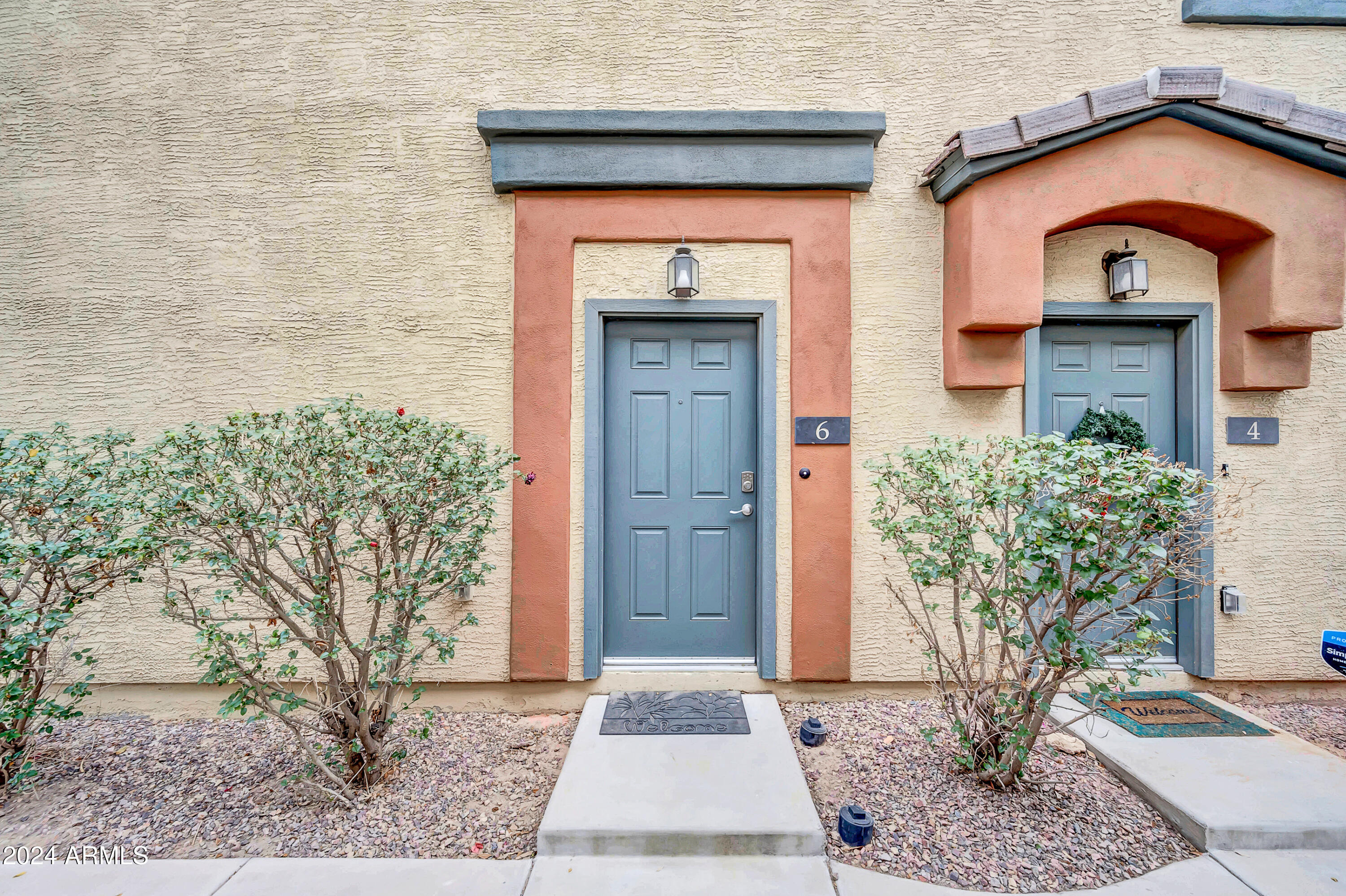 2727 N PRICE Road 6