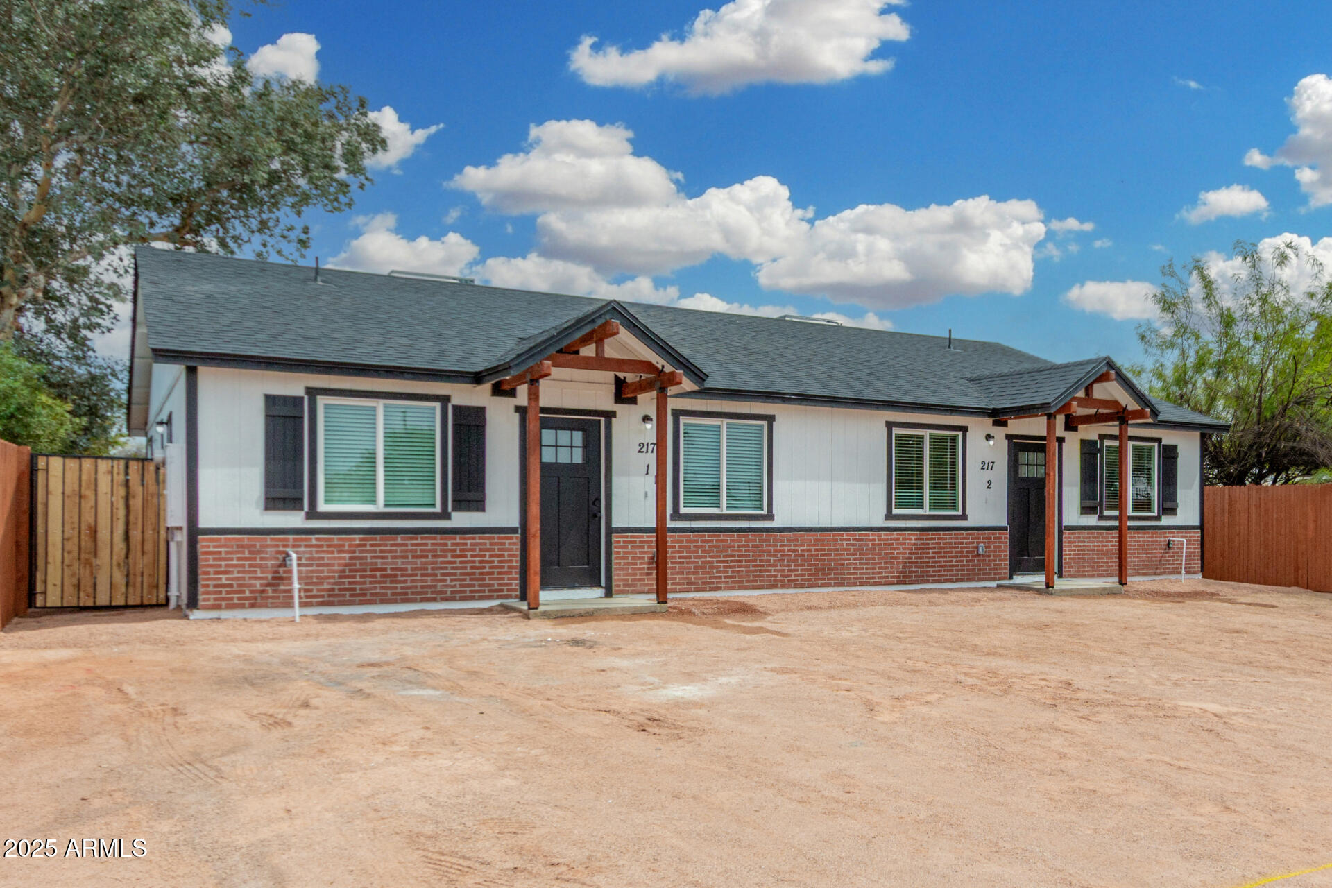 324 S 97TH Way