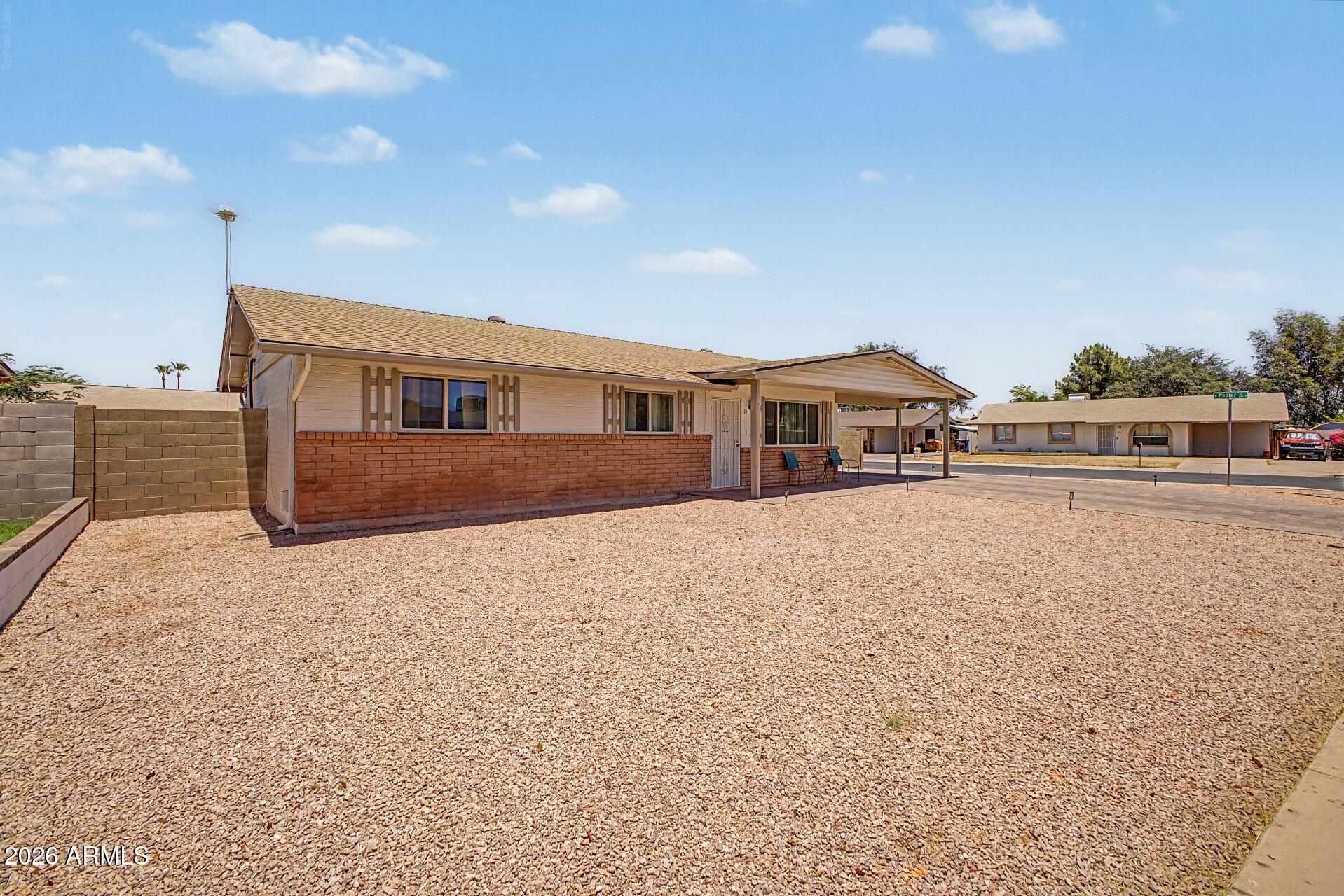 314 W PINON Avenue