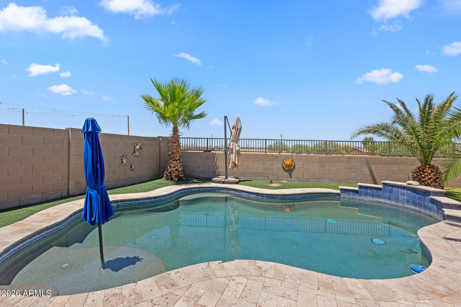 18456 N IBIS Way