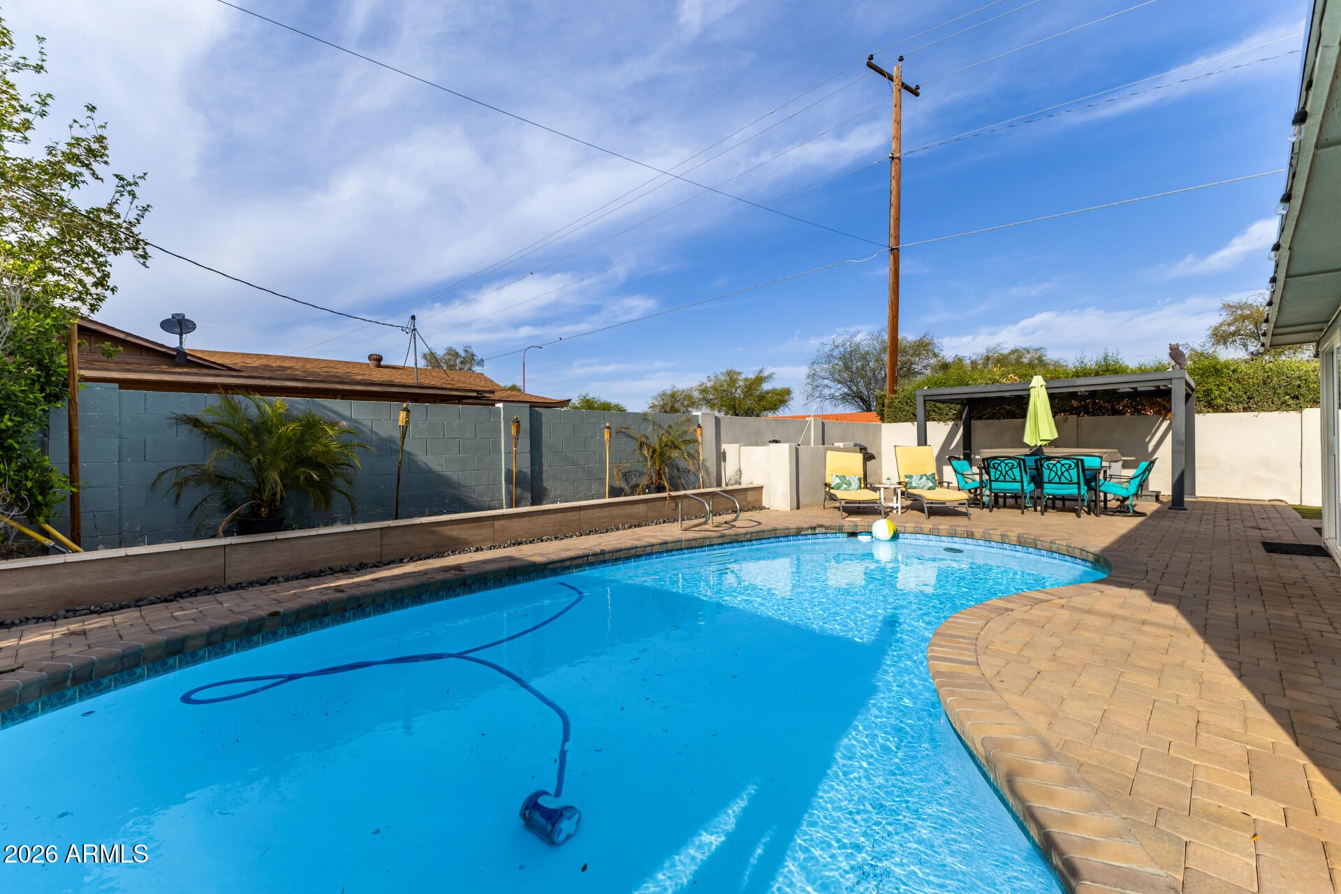 8756 E VALLEY VISTA Drive
