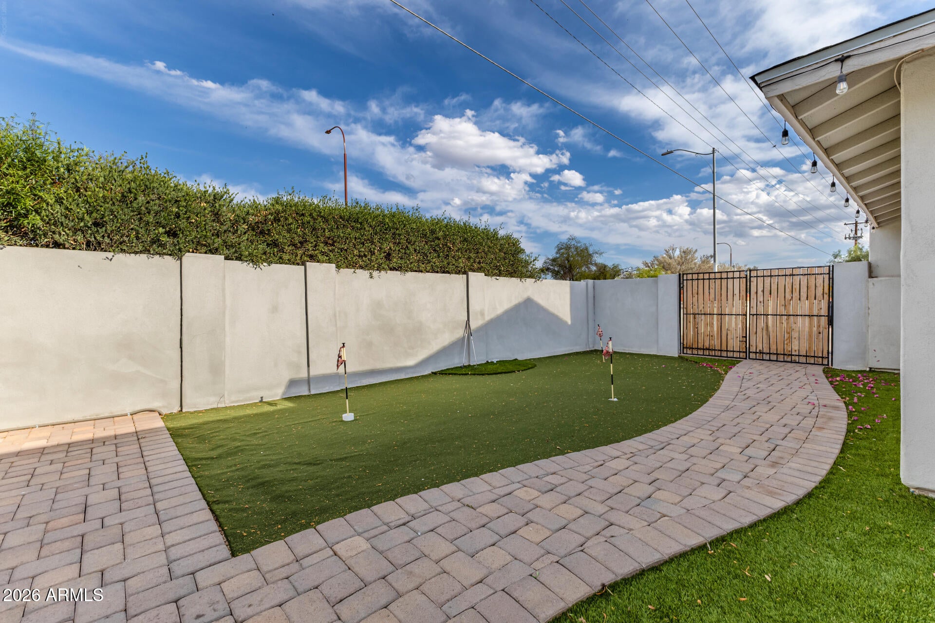 8756 E VALLEY VISTA Drive