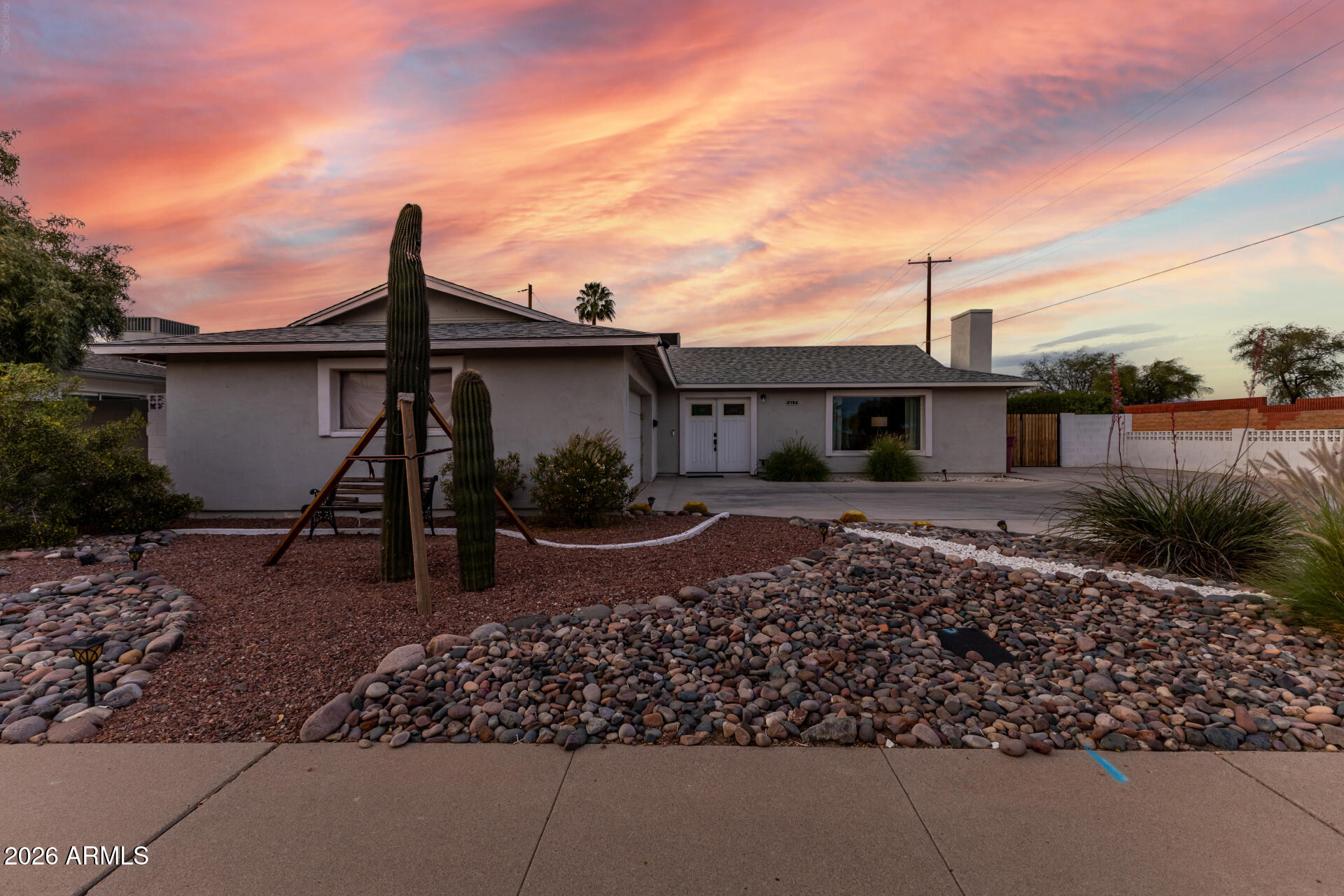 8756 E VALLEY VISTA Drive