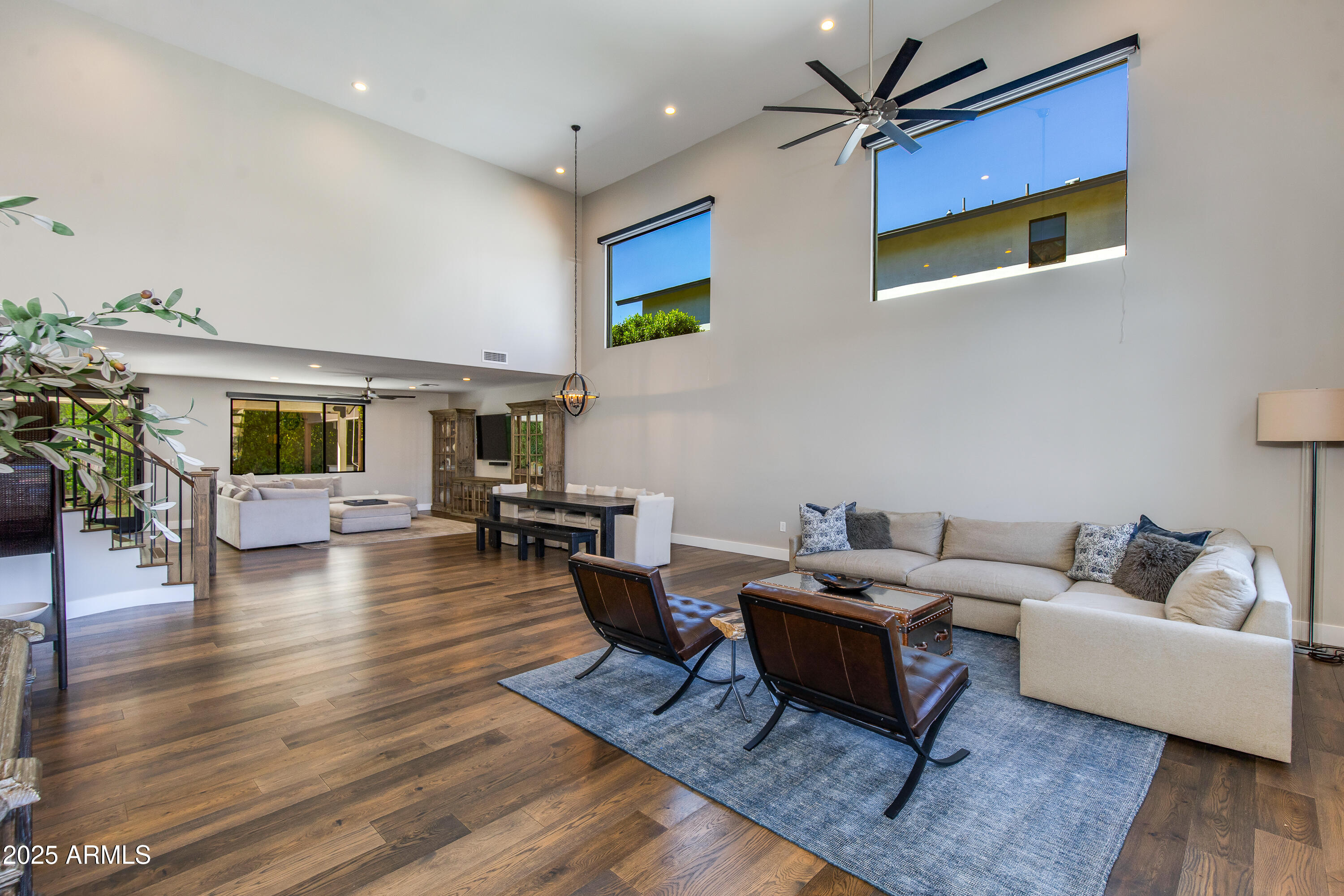 3821 E DEVONSHIRE Avenue