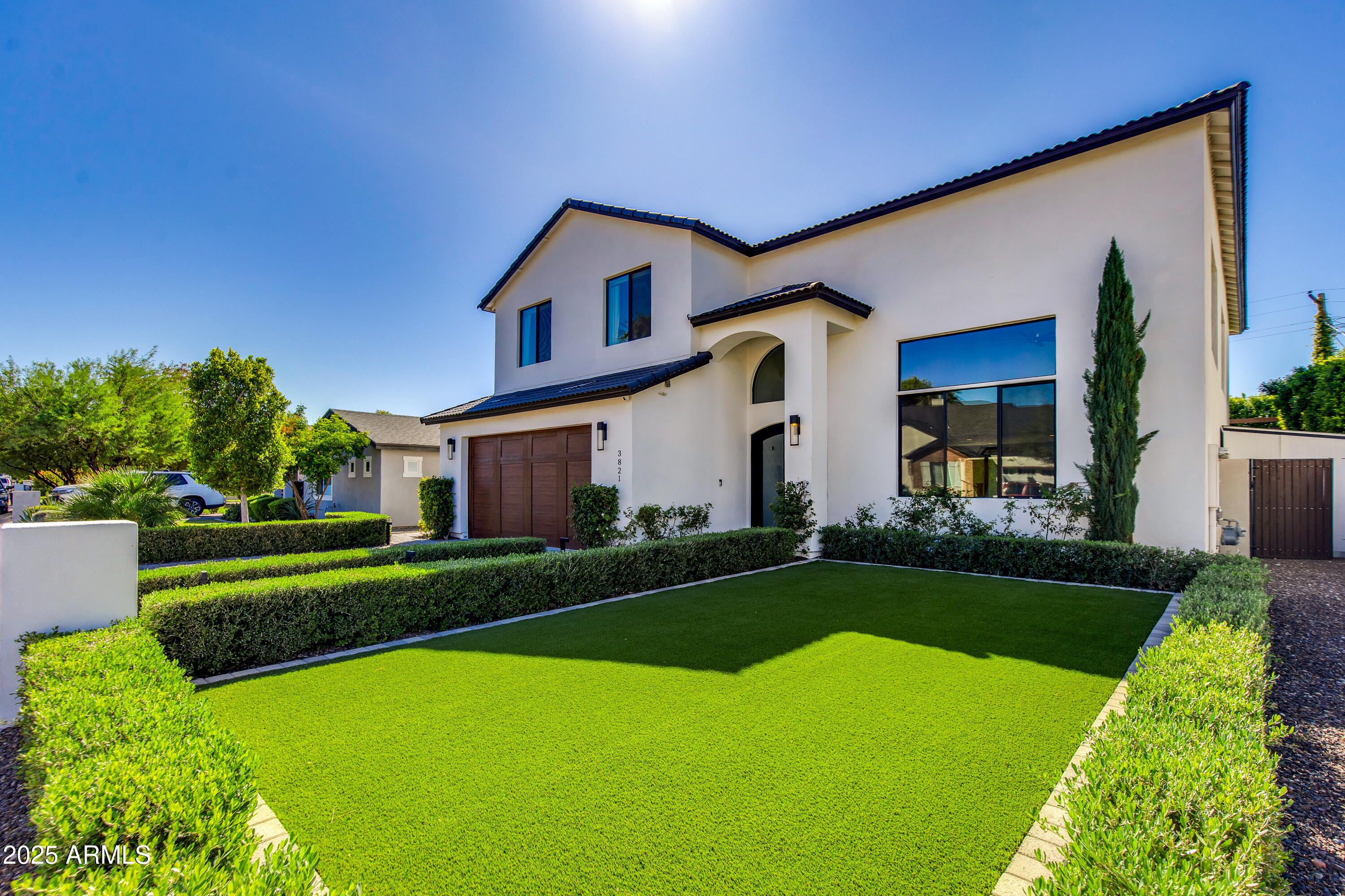 3821 E DEVONSHIRE Avenue