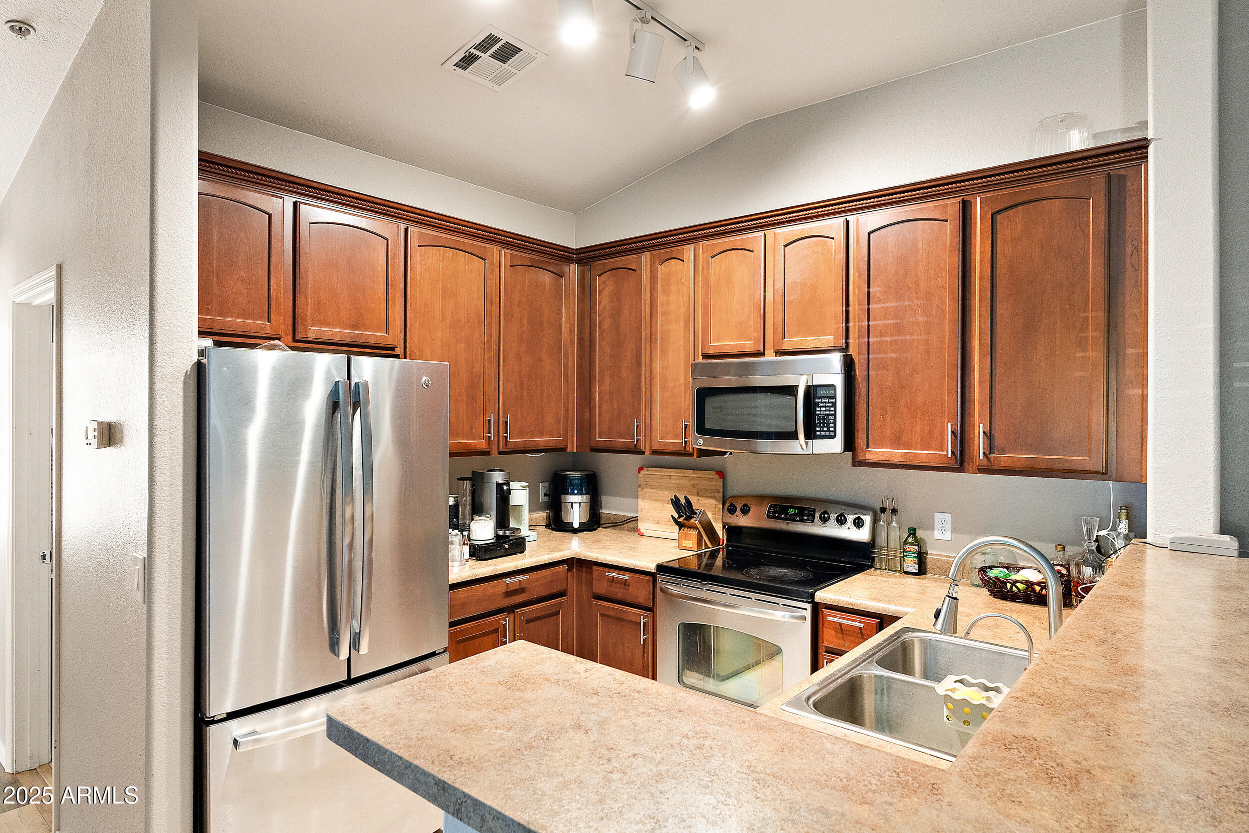 2727 N PRICE Road 57