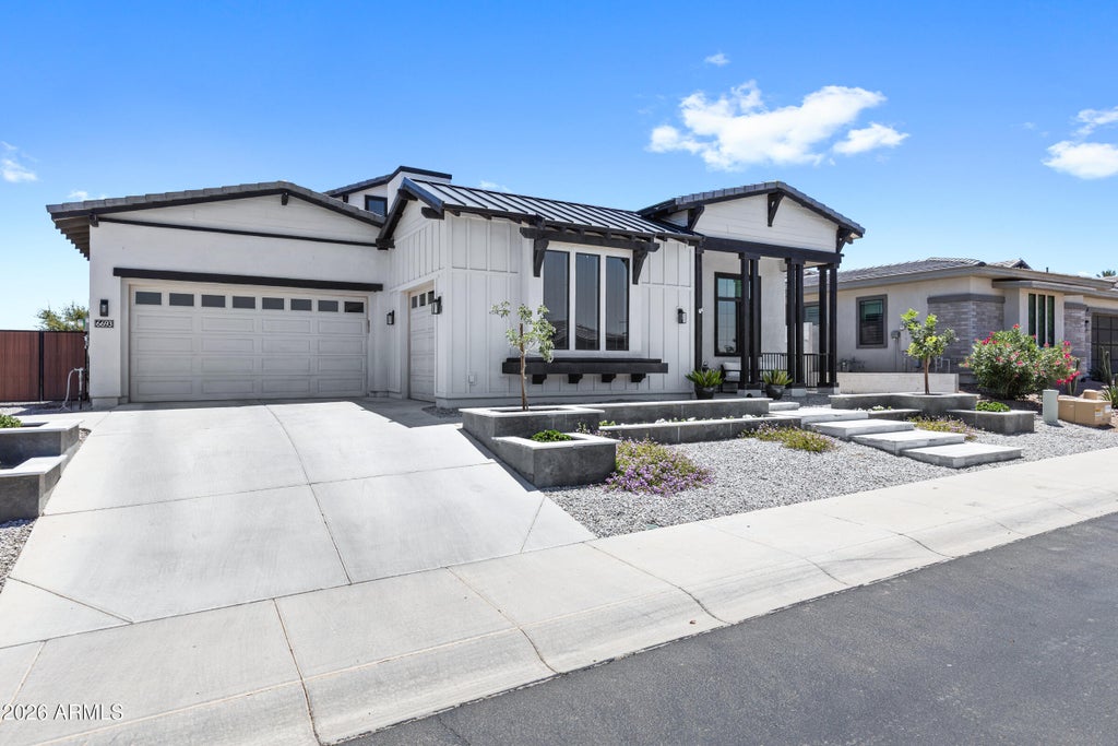 Photo of 6693 S Giralda Avenue, Gilbert, AZ 85298 (MLS # 7091272)