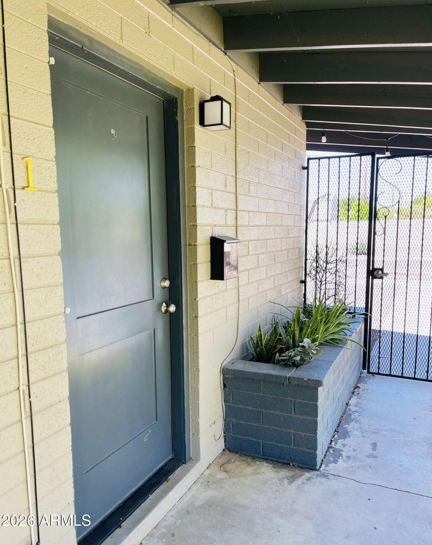 4601 N 12TH Avenue 1