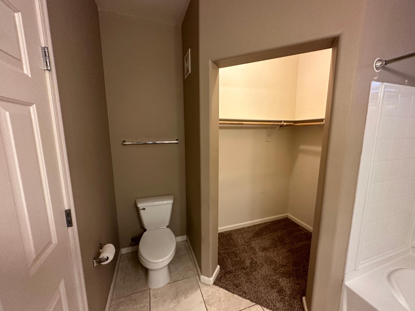 1920 E Bell Road 1140