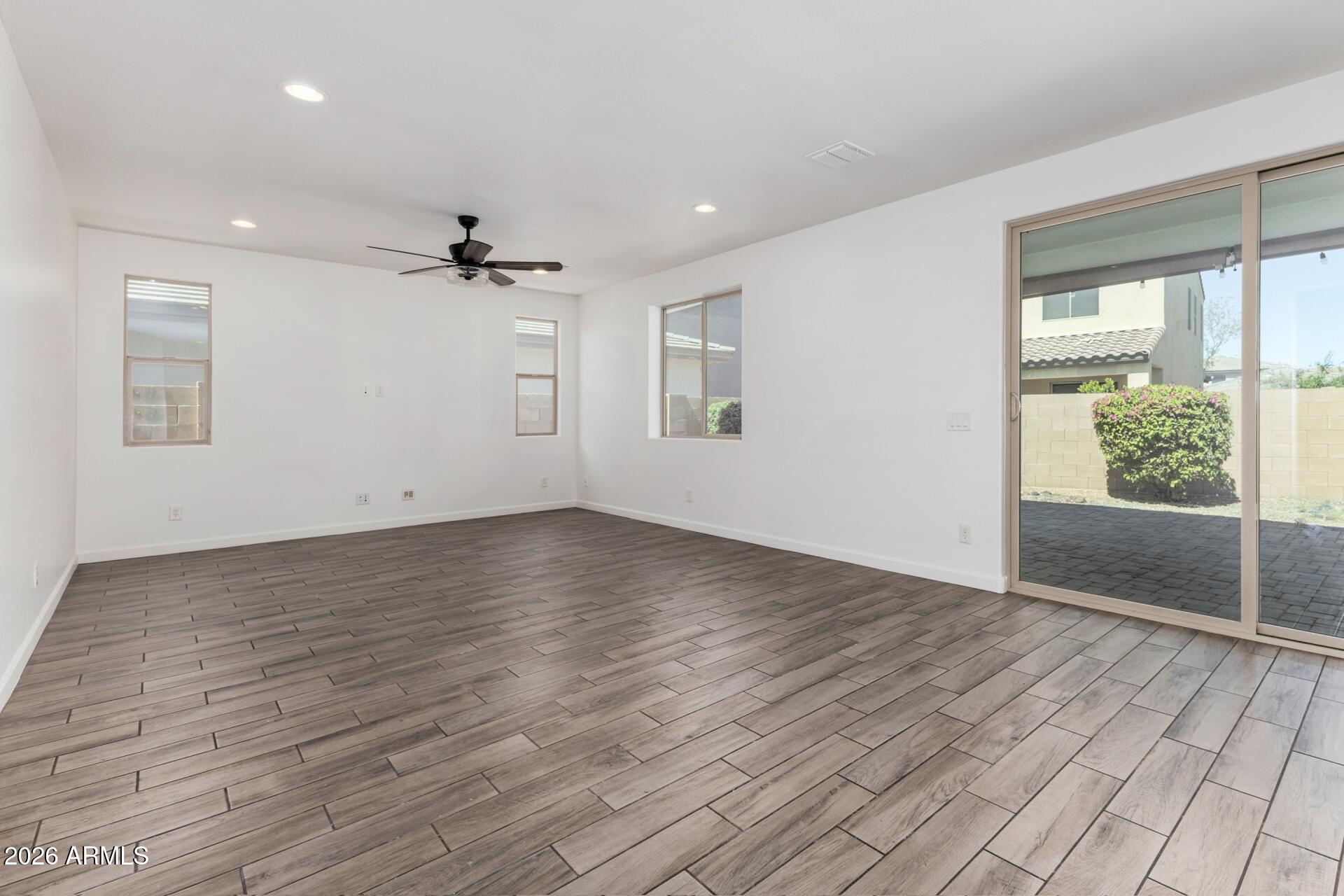 9916 E KINETIC Drive