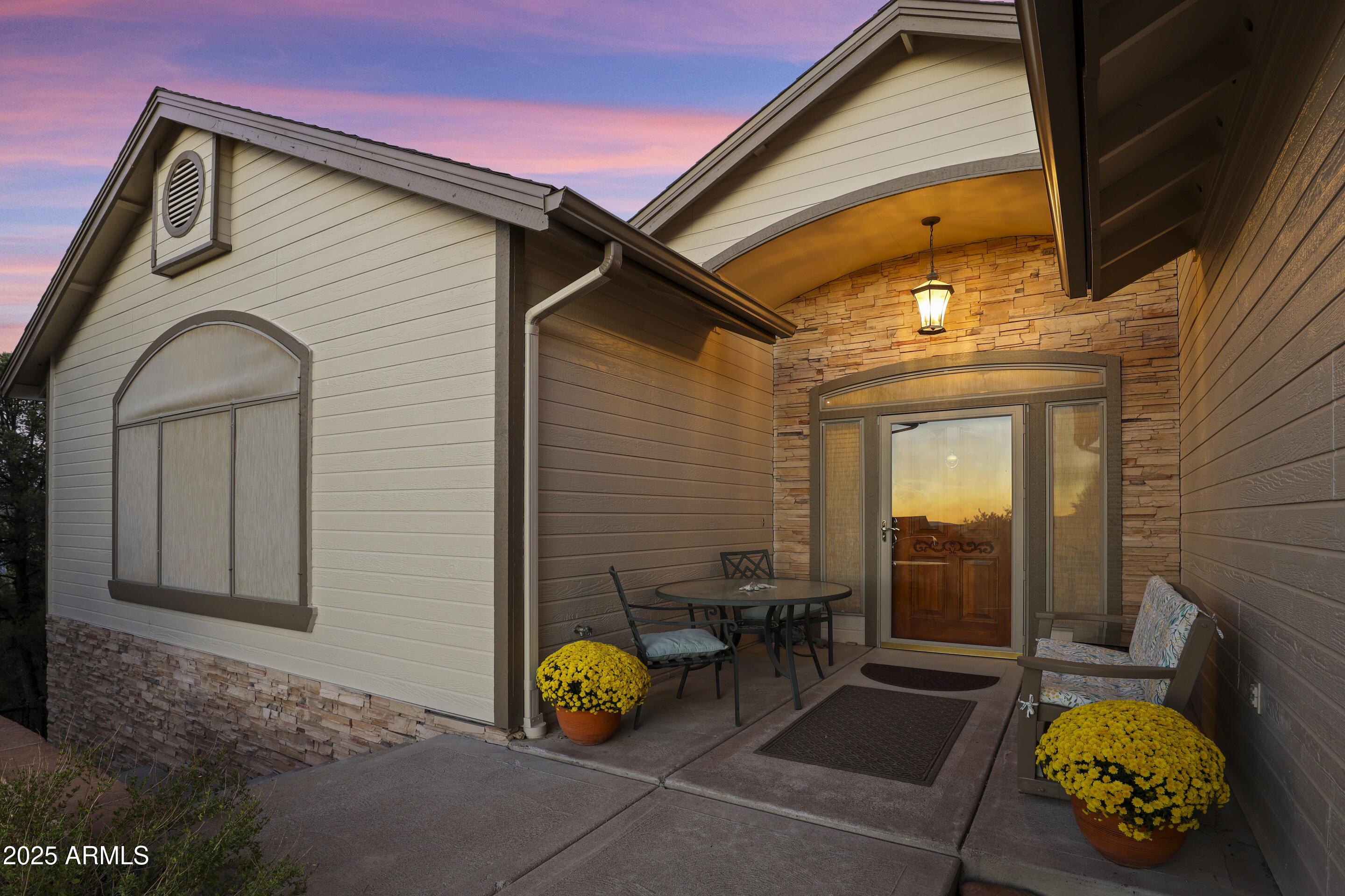1131 S Sycamore Circle