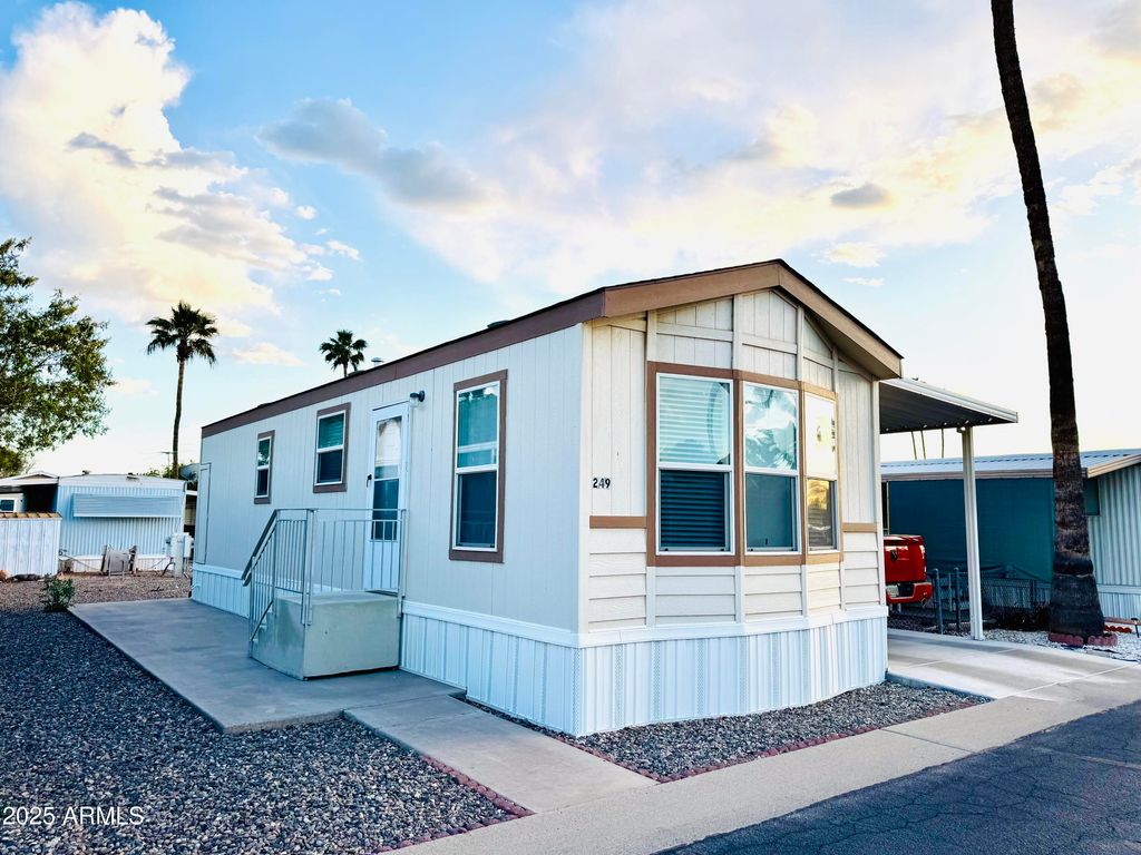 Photo of 4400 W Missouri Avenue #249, Glendale, AZ 85301 (MLS # 7021037)