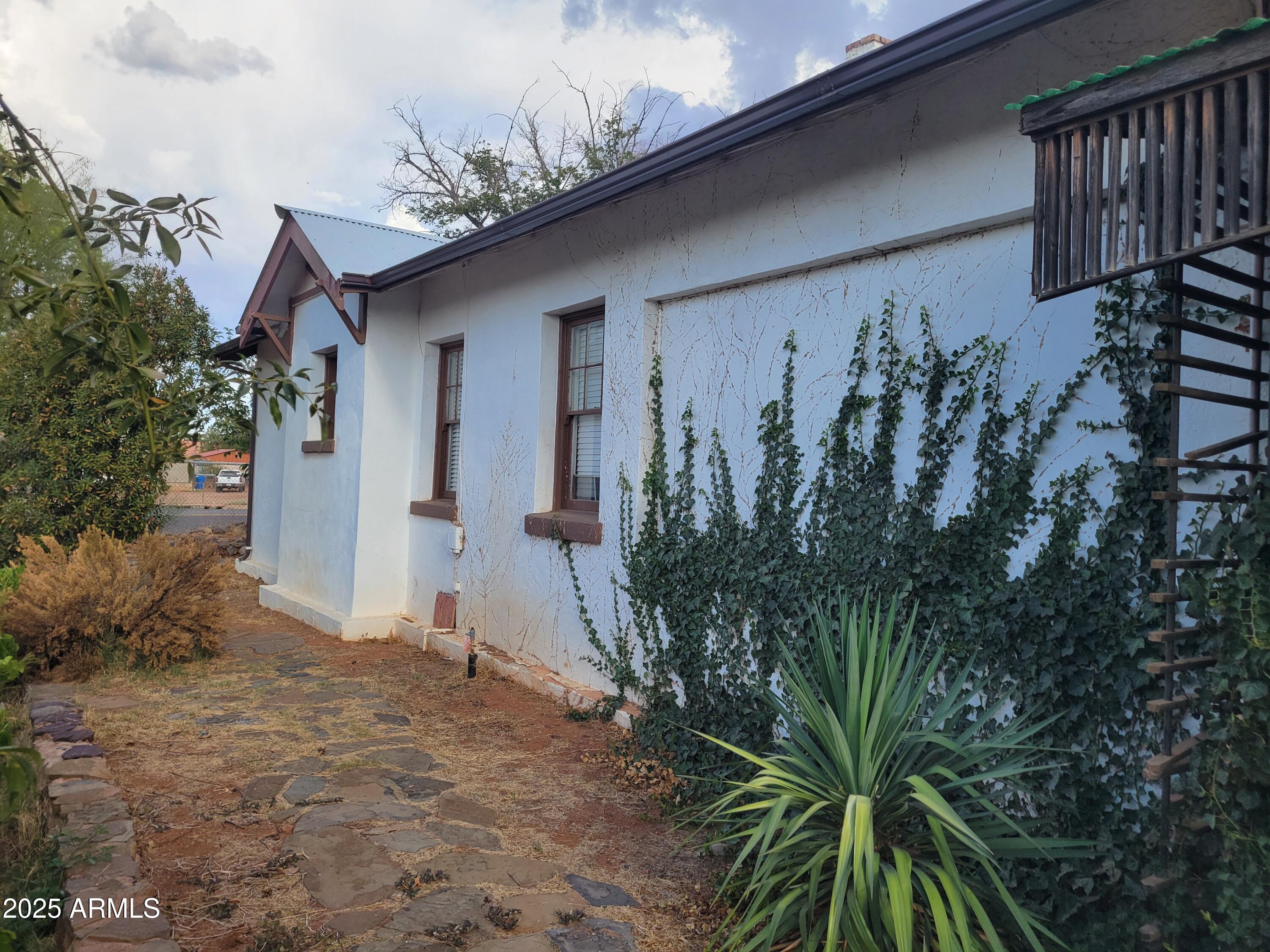 3792 S Towner Avenue