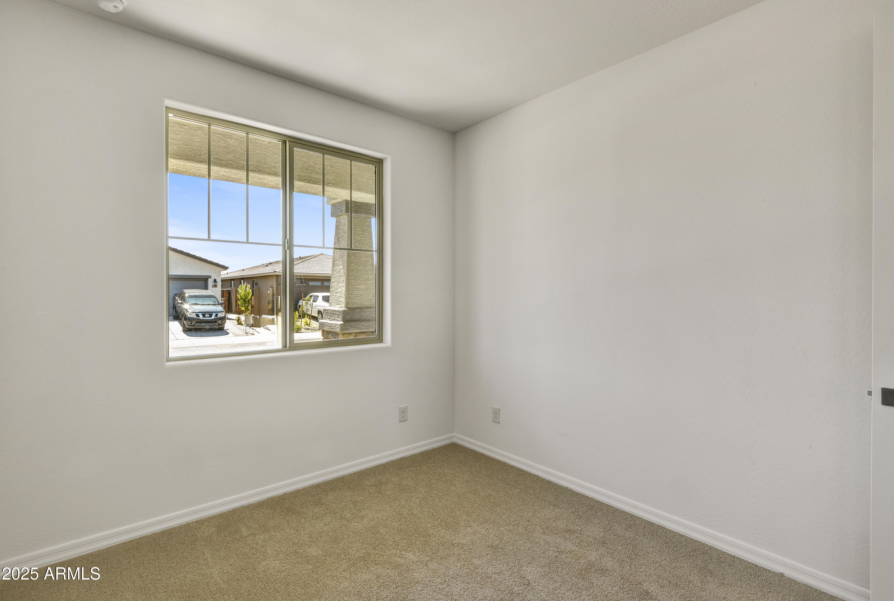 17264 W Sunward Drive