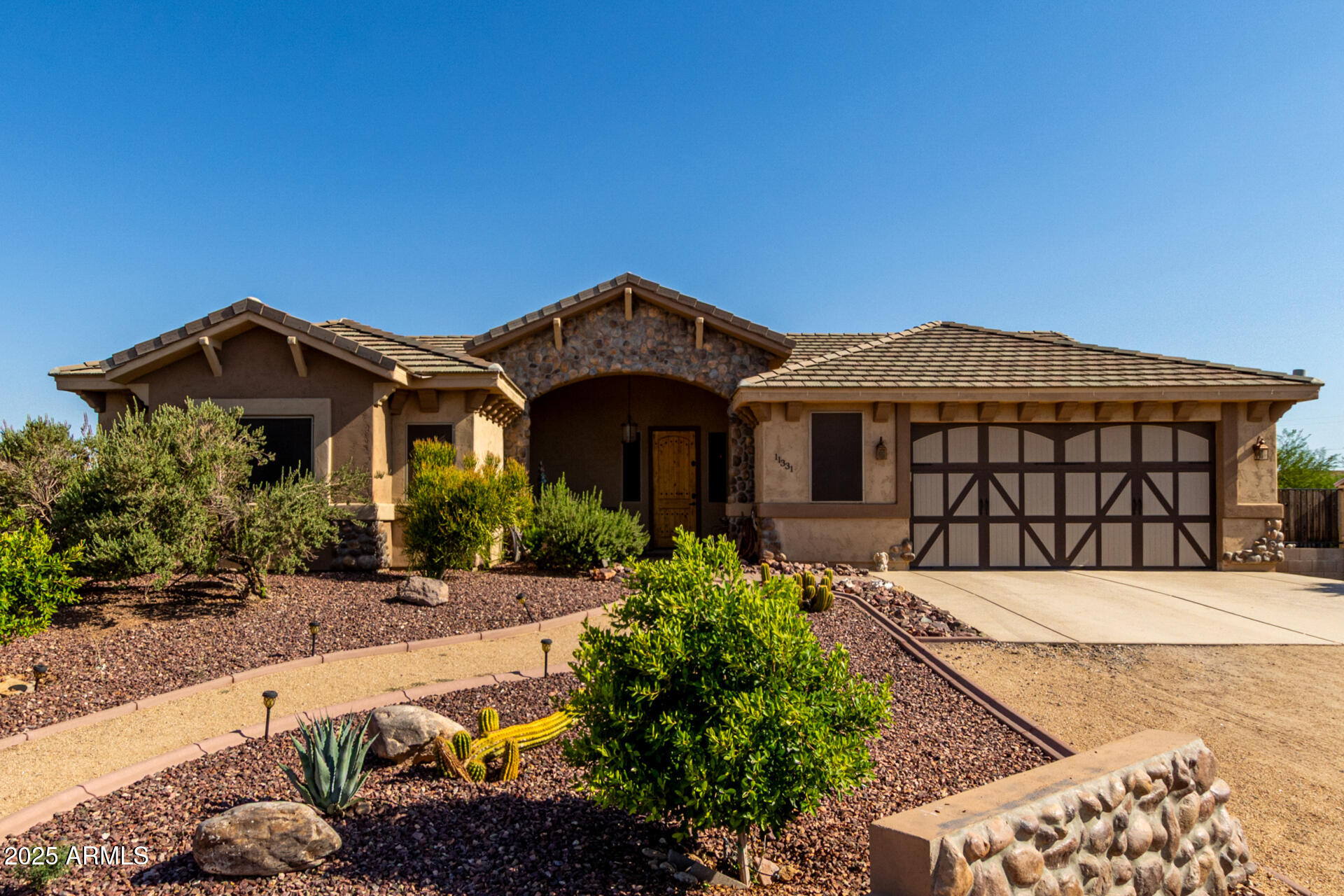 11331 W PRICKLY PEAR Trail