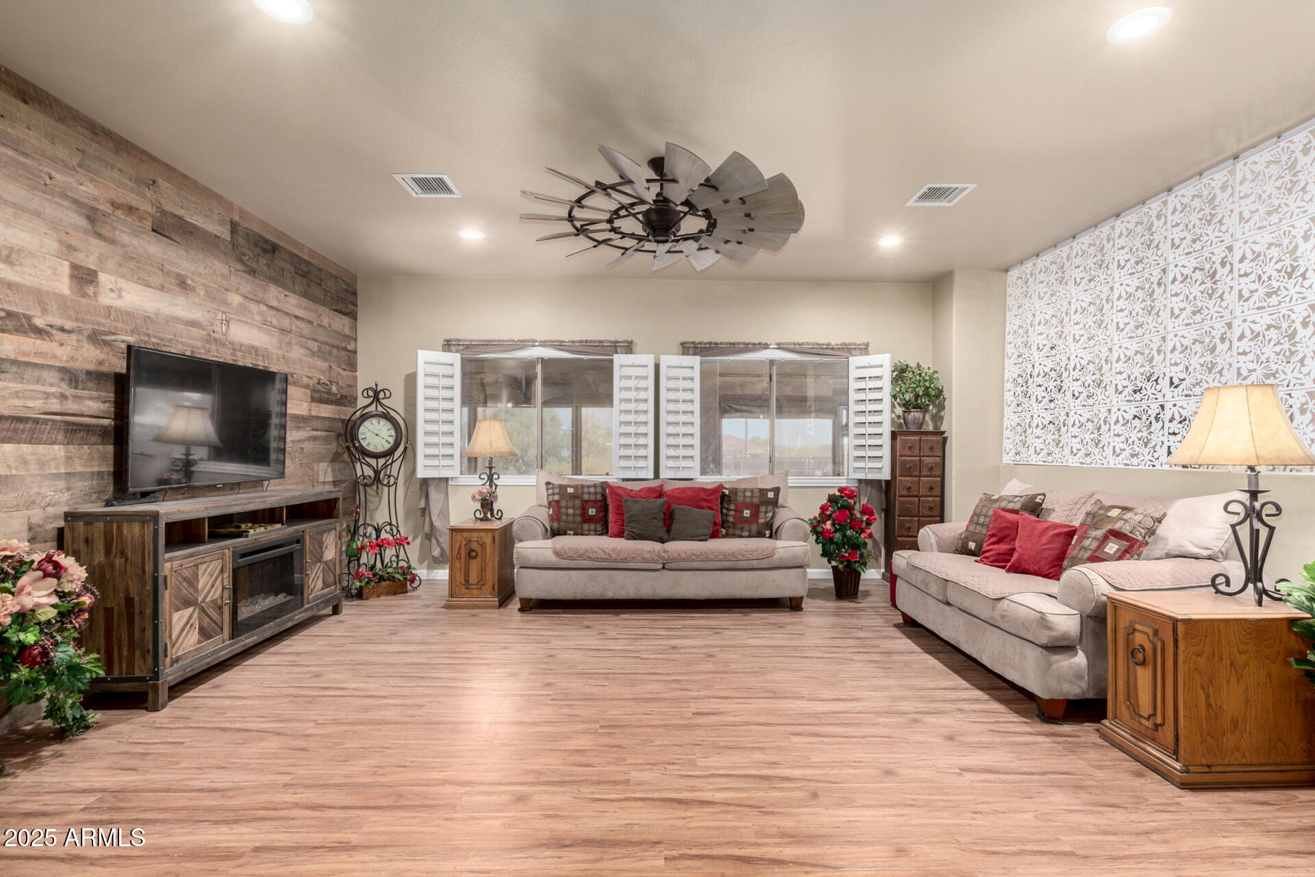 11331 W PRICKLY PEAR Trail