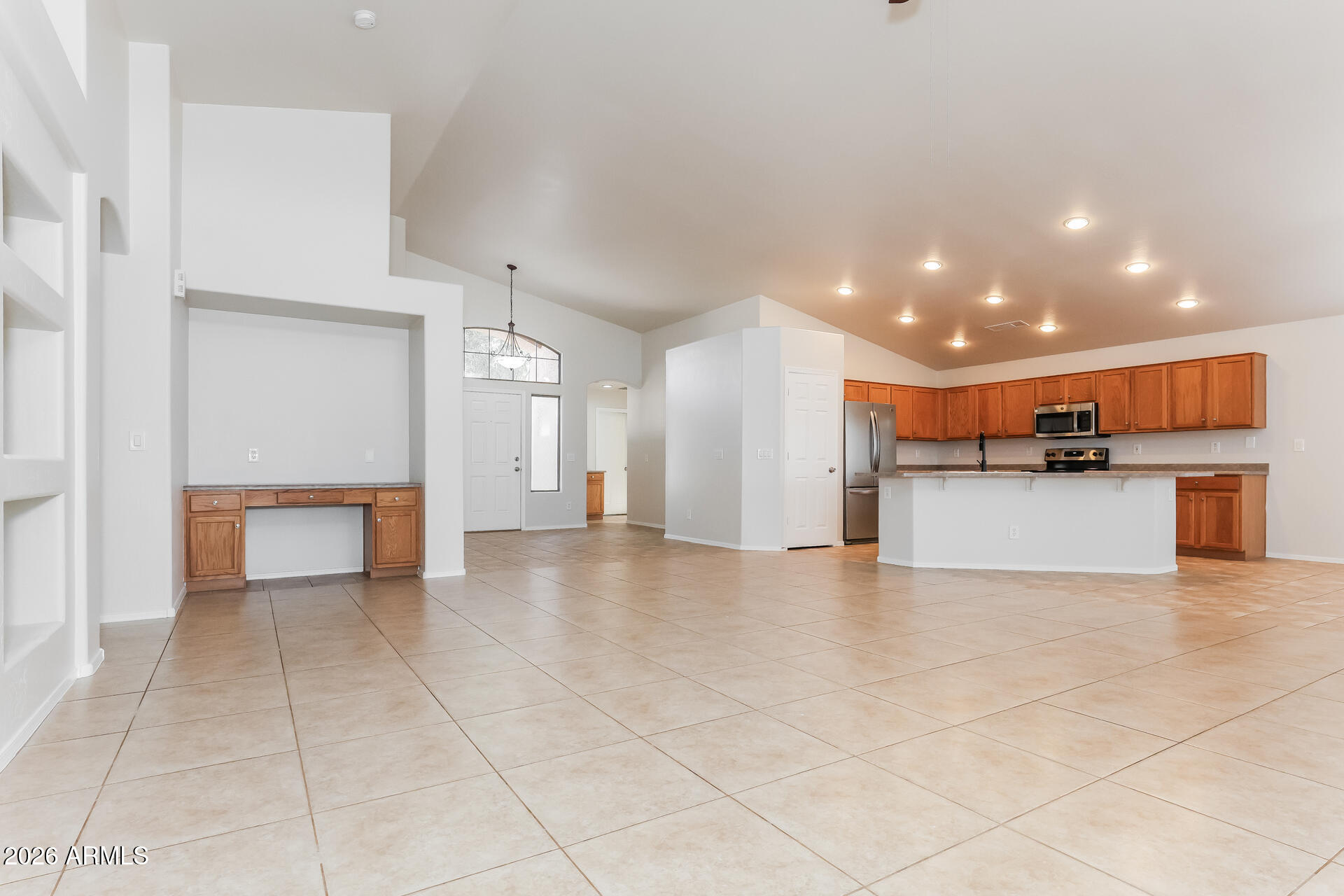 8612 W MOHAVE Street
