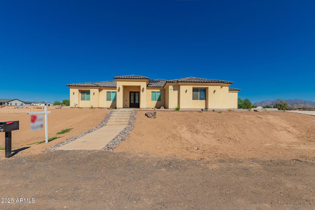 Photo of 4717 S 180th Drive, Goodyear, AZ 85338 (MLS # 6914532)